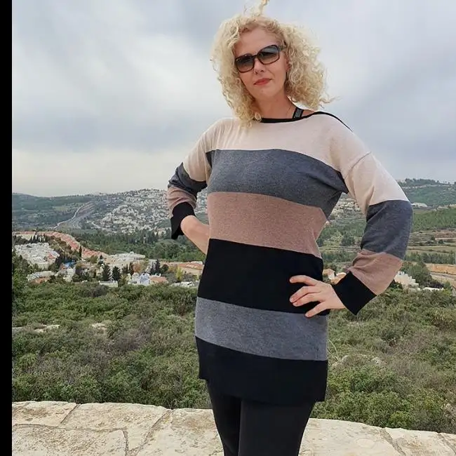 Tatyana, 44