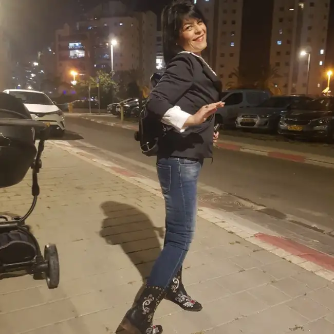 שלי, 50, Holon - Dately