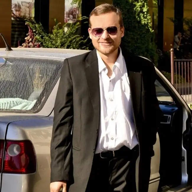 Ilya, 38 - Dately