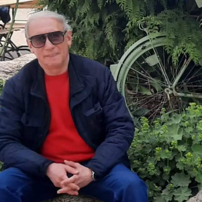 Boris, 66 - Dately