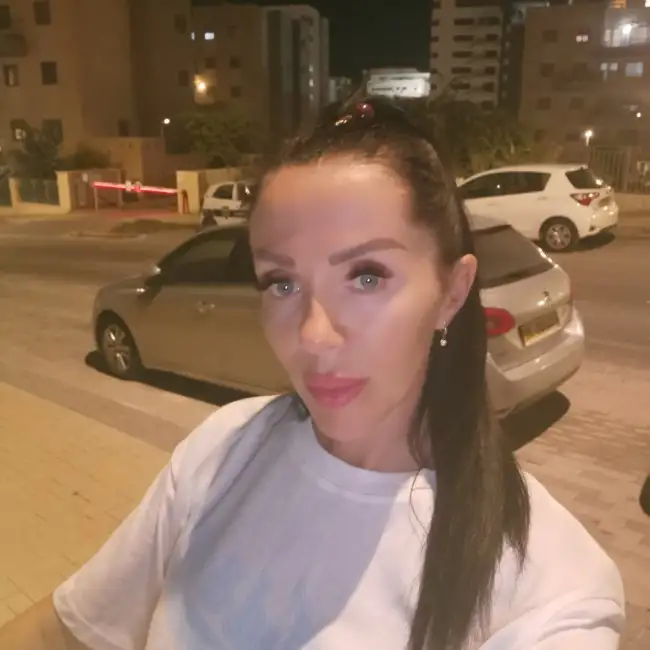 Ira, 48