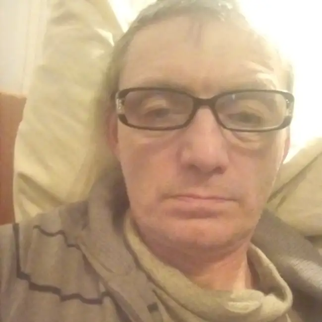Mikhael, 63 - Dately