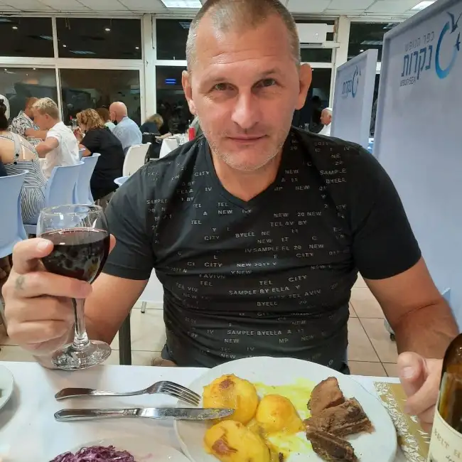 Vladimir, 56, Ariel - Dately