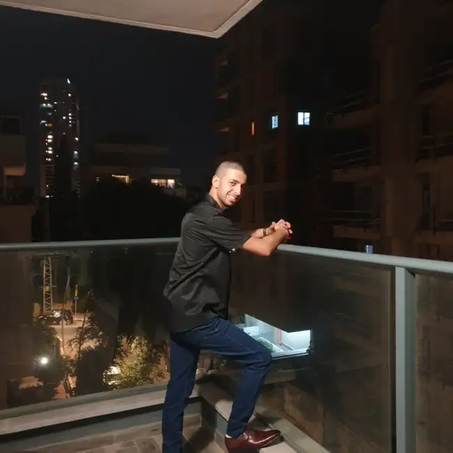 הקווקזי, 32, Ramat Gan - Dately