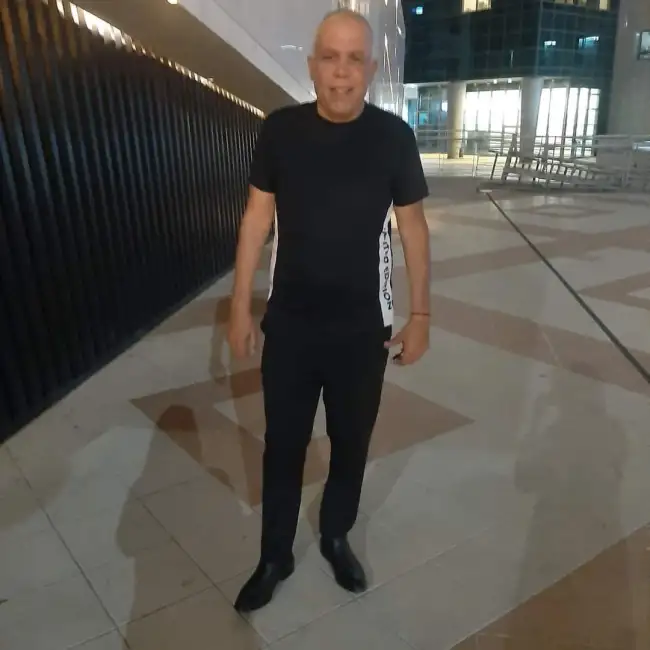 שמוליק, 61, Azur - Dately