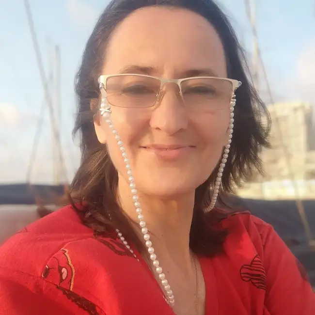 Tati, 54