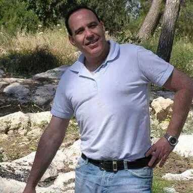 Uzi, 54