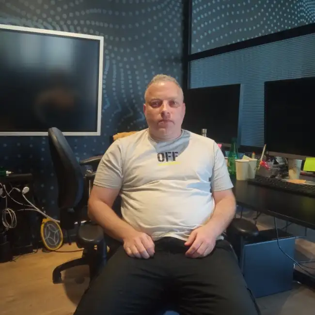 yevgeni, 43