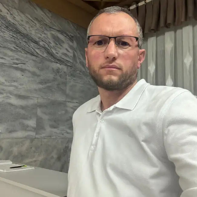 Reuven, 46 - Dately