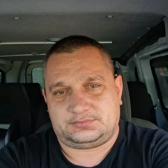 Andrey, 42