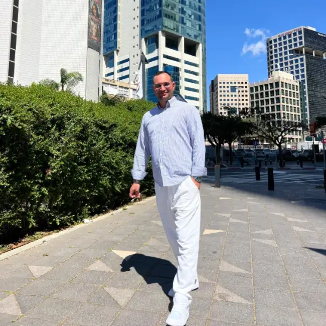 Stas, 38