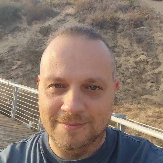 Yakov, 46 - Dately